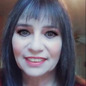 Meet your Posher, Joan